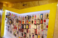 طراحی و اجرای دکوراسیون داخلی فروشگاه همراه تل در بازار بزرگ موبایل اصفهان